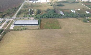 180.000 m2 ingreso a parana frente 3 calles