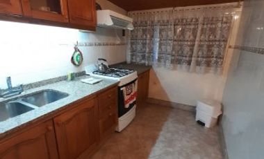 VENTA SOBRE AVENIDA MUYYY COMERCIAL CHALET CON DEPARTAMENTO 10.39X35.50