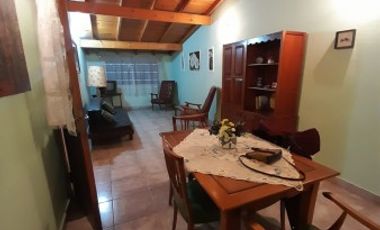 VENTA SOBRE AVENIDA MUYYY COMERCIAL CHALET CON DEPARTAMENTO 10.39X35.50