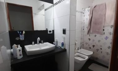 VENTA HERMOSO CHALET EN EL BARRIO SANTA ELENA