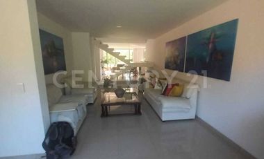 VENDO CASA EN EL CONDOMINIO LA HERRERIA HACIENDA  EL CASTILLO