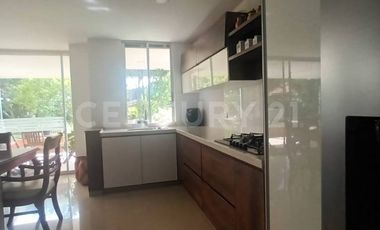 VENDO CASA EN EL CONDOMINIO LA HERRERIA HACIENDA  EL CASTILLO