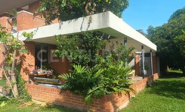 VENDO CASA EN EL CONDOMINIO LA HERRERIA HACIENDA  EL CASTILLO