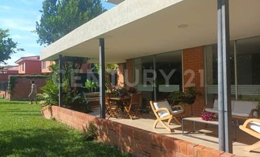 VENDO CASA EN EL CONDOMINIO LA HERRERIA HACIENDA  EL CASTILLO