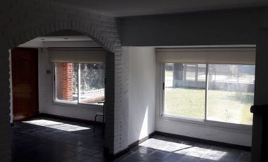 CHALET 3/4 AMBIENTES EN LA FLORIDA. Chalet en Venta.