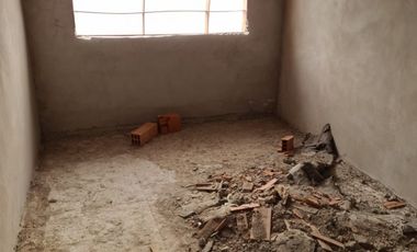 CHALET EN VENTA. ESTRADA AL 7200. A TERMINAR