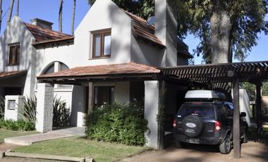 Casa de 2 dormitorios en Parque Pinares