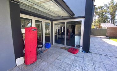 Casa de 6 Ambientes de Categoria en El Barrio Atlantida, en Santa Clara del Mar