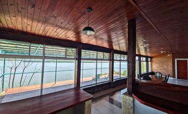 EN VENTA- ESPECTACULAR CASA CON VISTA AL RIO SOBRE ALVEAR