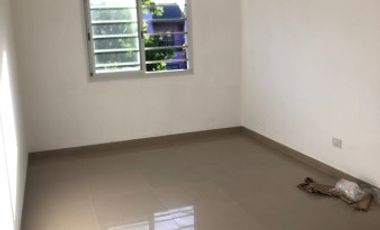 DUPLEX DE CATEGORIA DOS DORMITORIOS CALLE CASTELAR 3159 ENTRE LAS DELICIAS Y LETONIA SAN MIGUEL