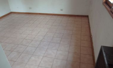 CASA CON DEPARTAMENTO EN VENTA - ALLEN - RIO NEGRO