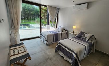 Excelente Casa en Costa Esmeralda