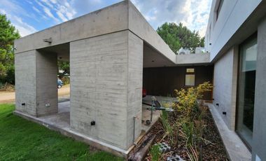 Excelente Casa en Costa Esmeralda