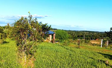 Gran terreno en esquina nivelado, parquizado y cercado