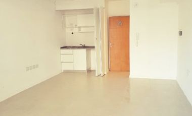 EN VENTA MONOAMBIENTES EN PLANTA BAJA ZONA CENTRO