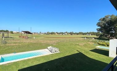 Casa En Venta En Barrio Ecuestre Costa Esmeralda Con Pileta, Playroom Y Acceso A Cancha De Polo