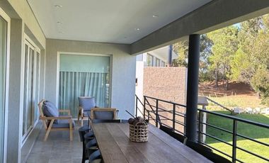 Casa En Venta En Barrio Ecuestre Costa Esmeralda Con Pileta, Playroom Y Acceso A Cancha De Polo