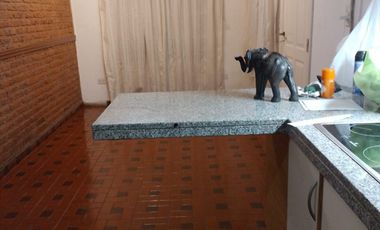 VENTA CASA 4 AMBIENTES