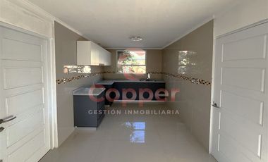 Casa en Venta en Costado Colegio Almenar
