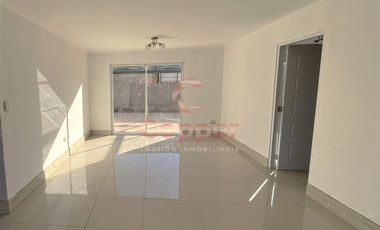 Casa en Venta en Costado Colegio Almenar