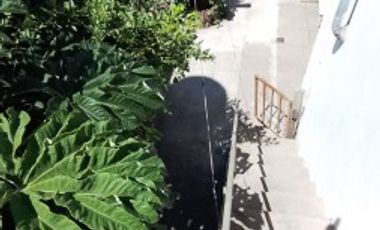 EXCELENTE PROPIEDAD SOBRE AVENIDA. RETASADA