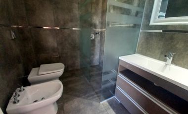 Neuquen. Centenario Venta Casa nueva 2 dormitorios en dos plantas BÂ° Costa Rio