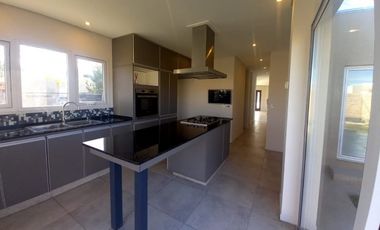 Neuquen. Centenario Venta Casa nueva 2 dormitorios en dos plantas BÂ° Costa Rio