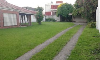 CHALET SOBRE 2 LOTES FARO PUNTA MOGOTES