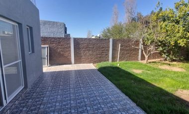 SE VENDE CASA ZONA AMANECERES DEL SEMINARIO A ESTRENAR