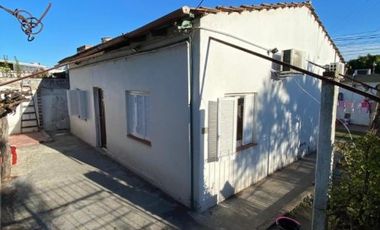 VENTA CASA 3 AMB. OPORTUNIDAD. EZPELETA