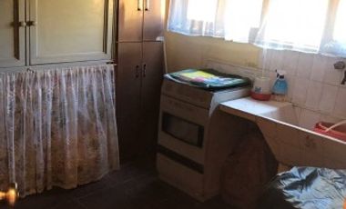 VENTA CASA 3 AMB. C/COCHERA Y PATIO. QUILMES SUR.