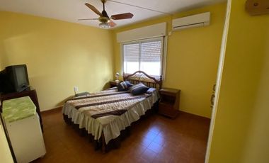 SE VENDE DEPARTAMENTO DE 3 DORMITORIOS CON COCHERA ZONA CENTRO