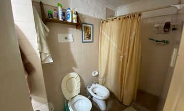 SE VENDE DEPARTAMENTO DE 3 DORMITORIOS CON COCHERA ZONA CENTRO