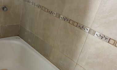 VENTA DEPARTAMENTO 2 AMBIENTES CON PATIO Y COCHERA