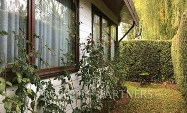 Casa en los Pelúes sector Isla Teja