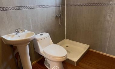 Hermosa Casa de 52 m/2 en arriendo año corrido.