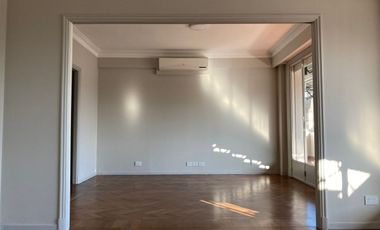 Alquiler Venta. Buenos Aires. CABA: Departamento SEMIPISO REMODELADO 4 dormitorios