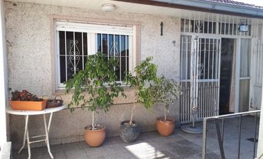 CASA JURAMENTO 1400 5 AMB.