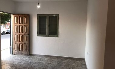 Mariano Balcarce a solo dos cuadra de R-20.-