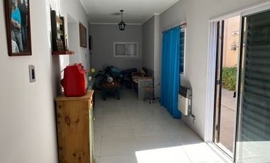 SE VENDE CASA CON GALPON ZONA PARQUE GAZZANO