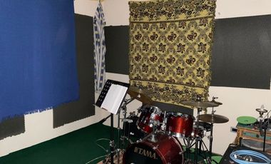 SE VENDE CASA CON GALPON ZONA PARQUE GAZZANO