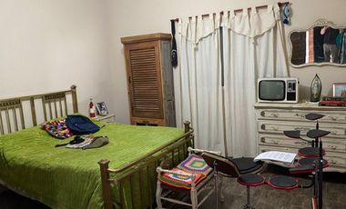 SE VENDE CASA CON GALPON ZONA PARQUE GAZZANO