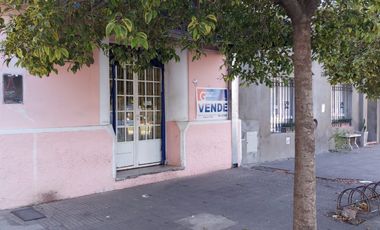 LOCAL PARA CARNICERIA SOBRE AVENIDA