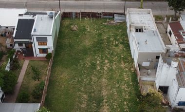 LOTE DE 17 METROS DE FRENTE  IDEAL  PARA  EMPRENDIMIENTO