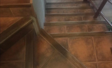 CHALET 5 ambientes c/GGE, entrada para autos y PARQUE