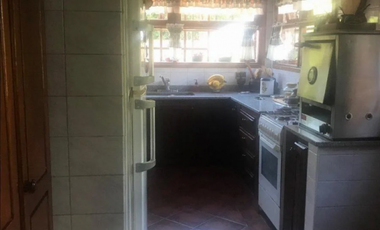 CHALET 5 ambientes c/GGE, entrada para autos y PARQUE