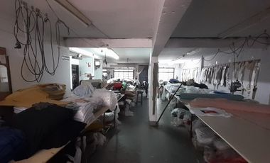 VENTA Galpon en 2 plantas con Oficinas