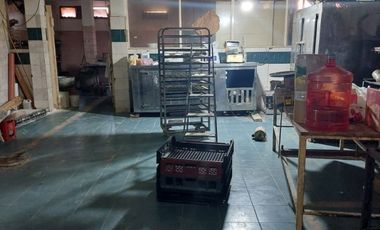 CASA 3 HAB. CON IMPORTANTE LOCAL GONZALEZ CATAN