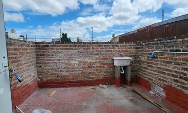 ALQUILER PH EN AVELLANEDA IDEAL UNA O DOS PERSONAS