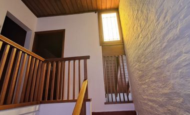 FUNCIONAL CASA EN VENTA